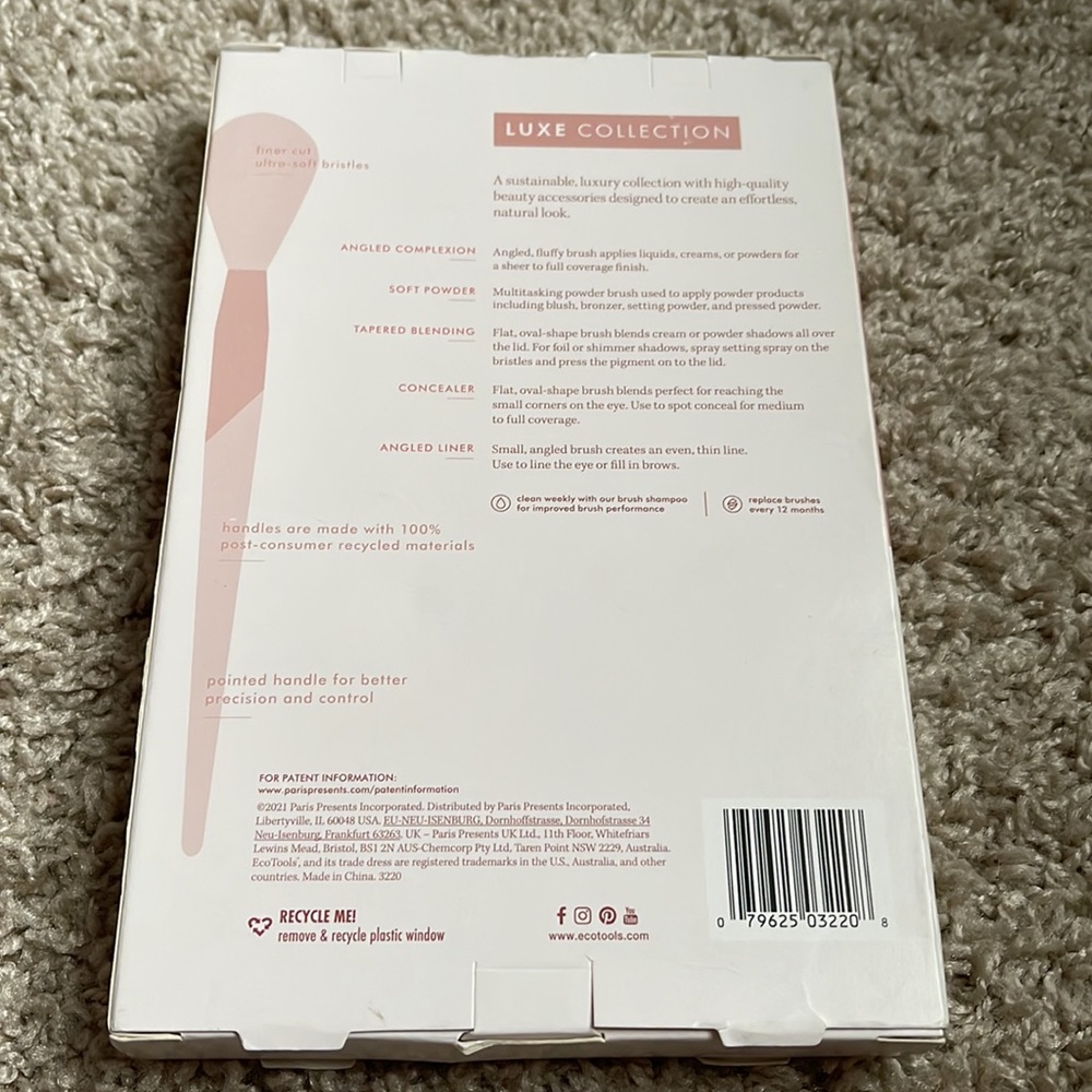 🎉Host Pick 4/15 🎉 New in BOX Ecotools Natural Elegance Brush Kit - Picture 3 of 5